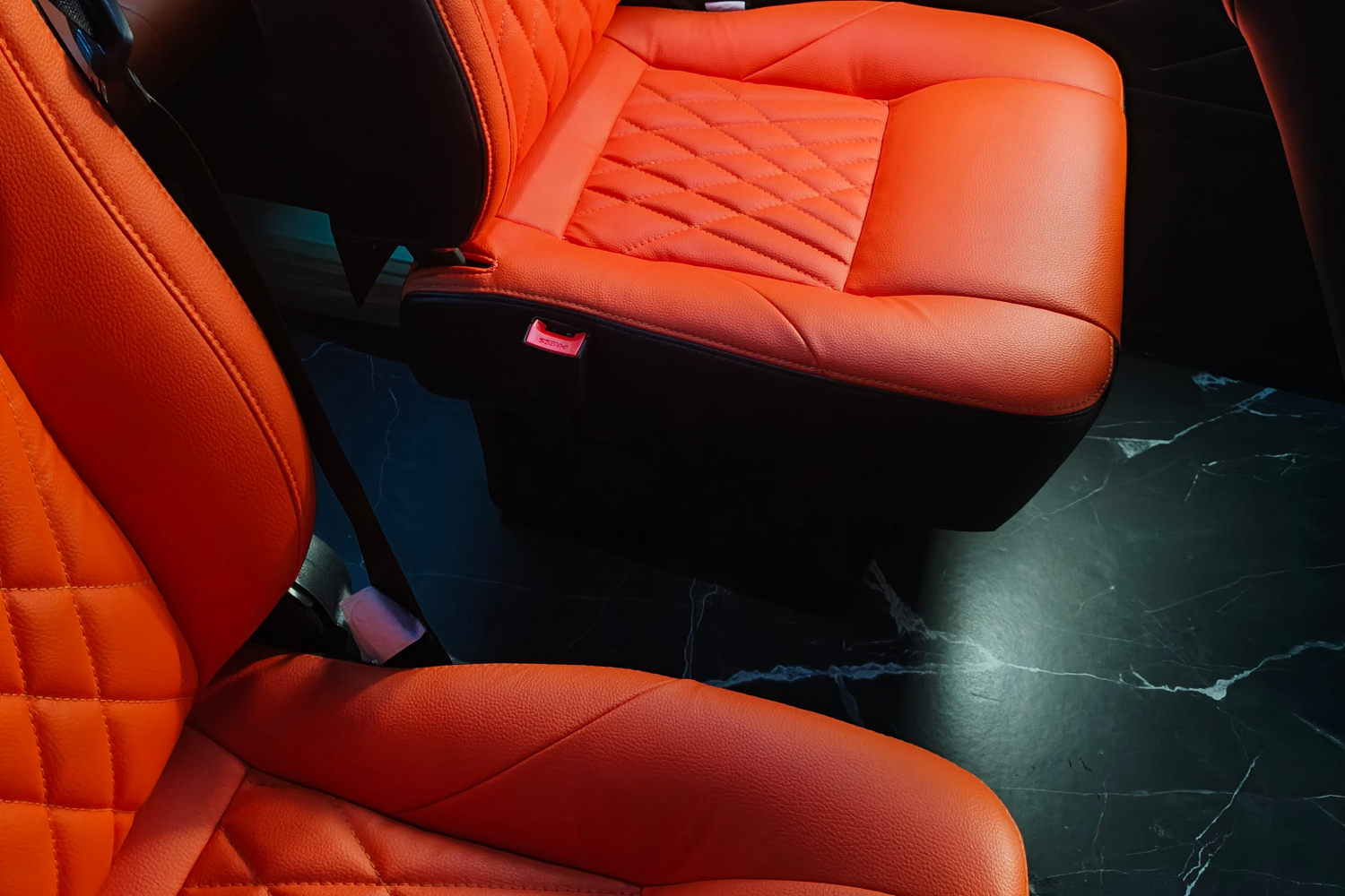 vvip van-7